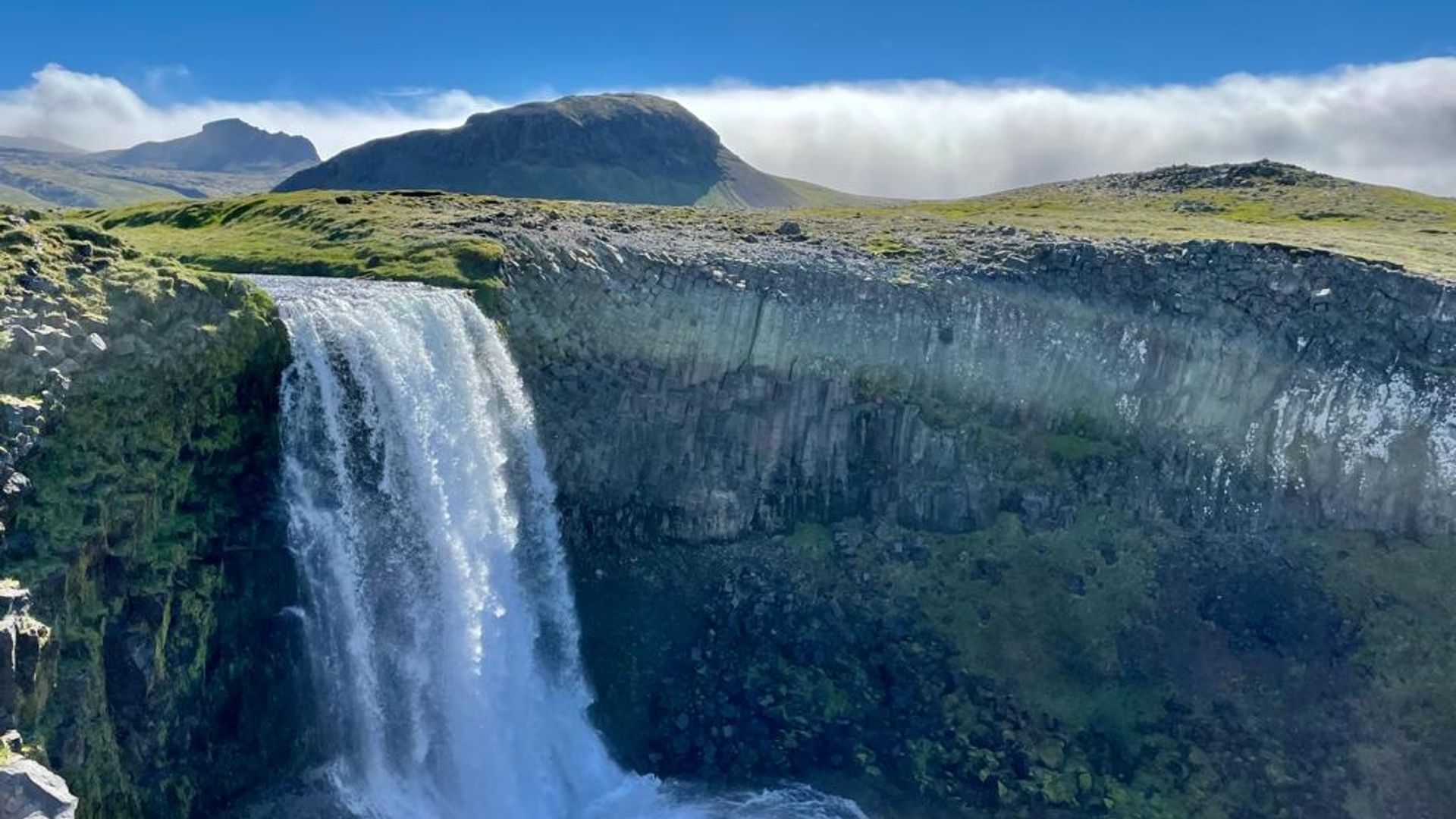 Водопад Свёдюфосс