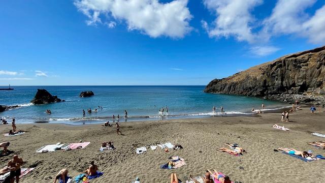 Пляж Прайня-ду-Канішал