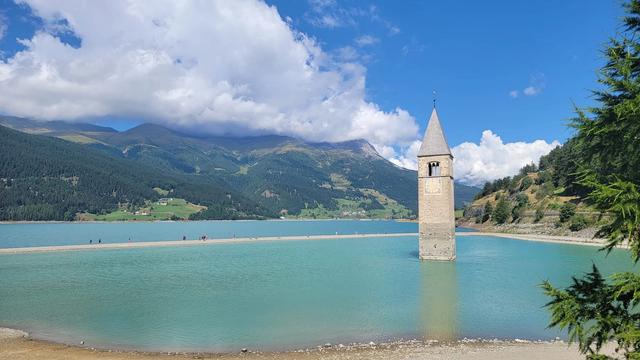 Озеро Резіа