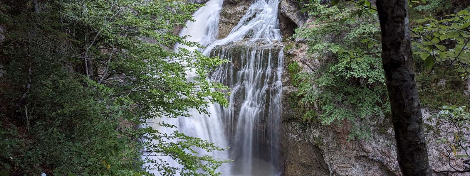 Cascada de la Cueva