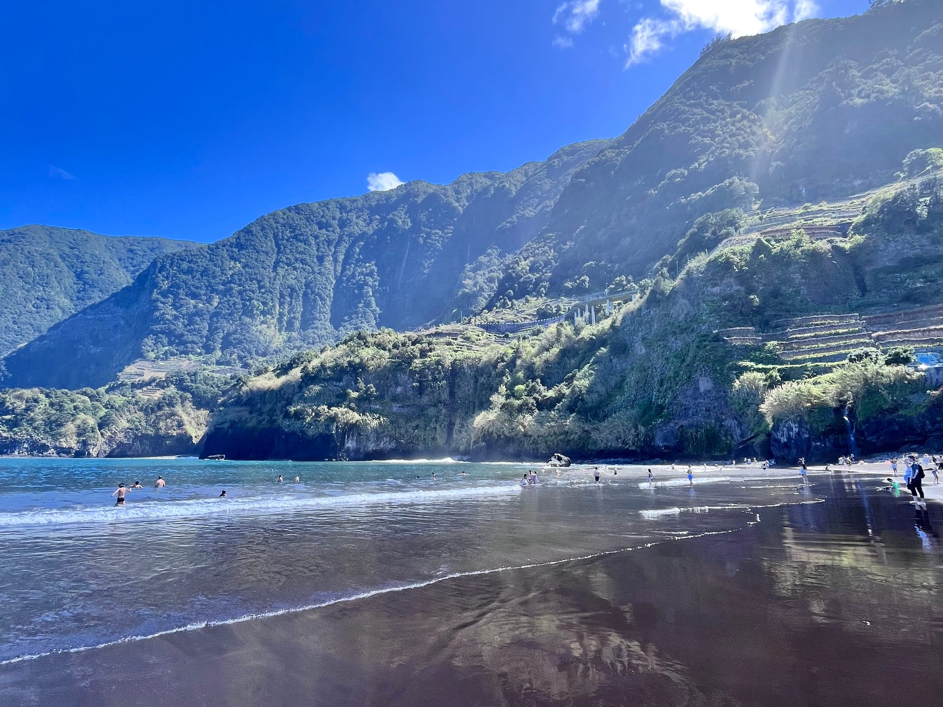 Пляж Порту‑ду‑Сейшал