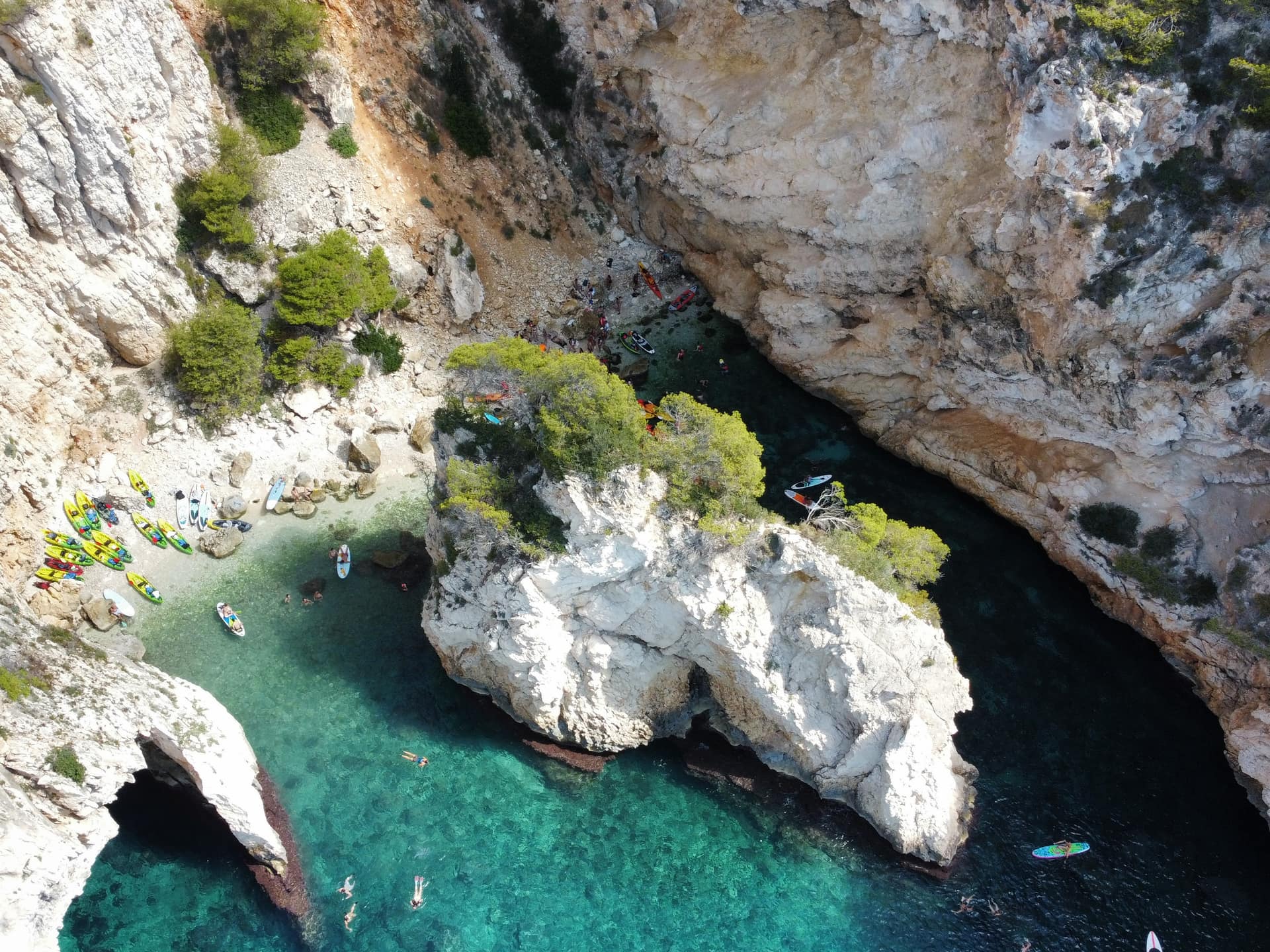 Бухта Эн-Кало