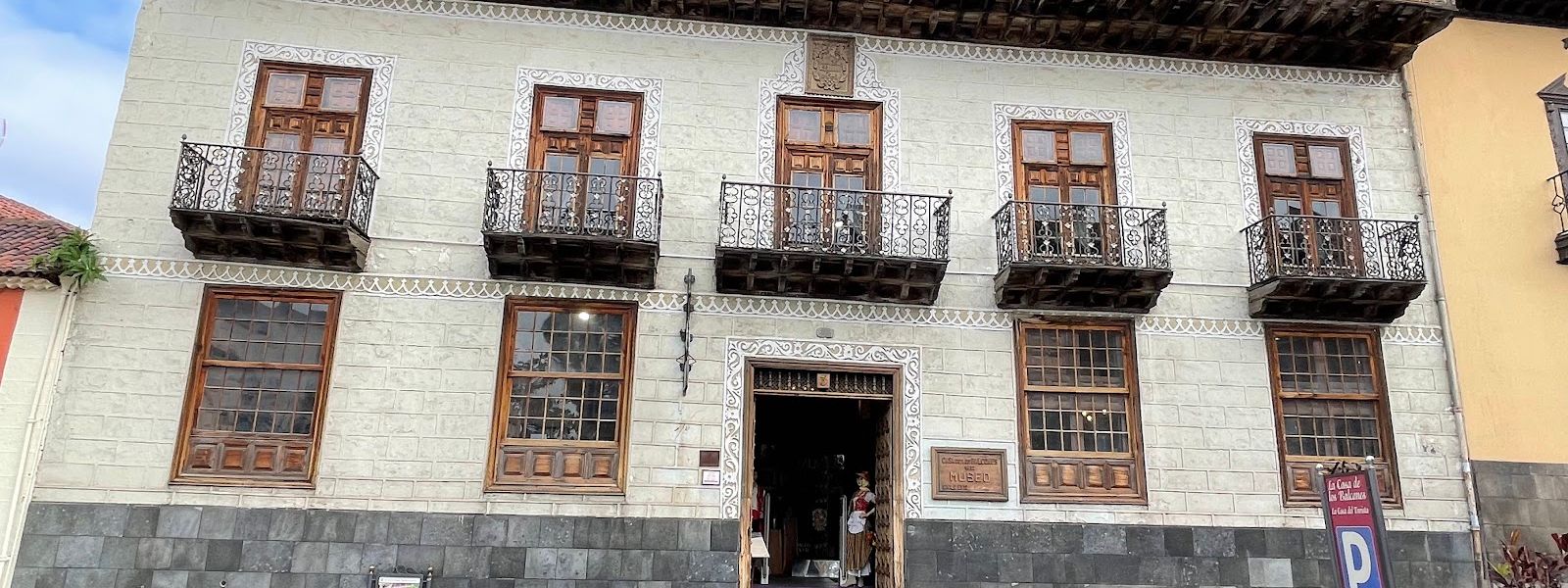 House of the Balconies
