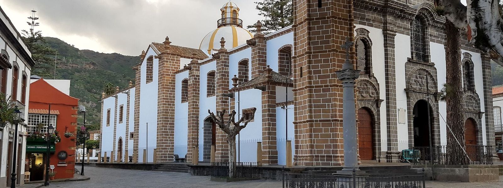 Basilica of Nuestra Senora del Pino
