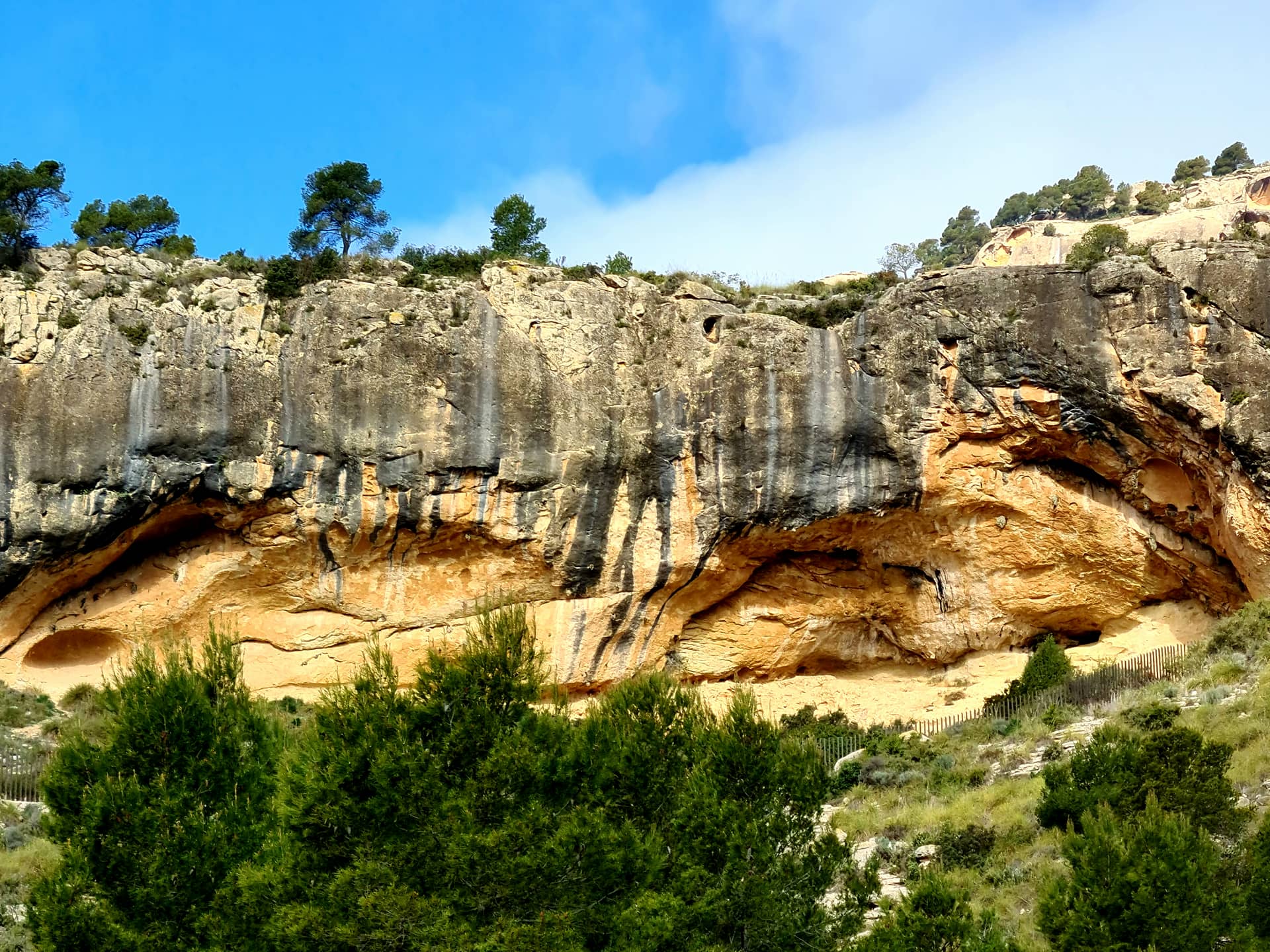 Пещера Полудня