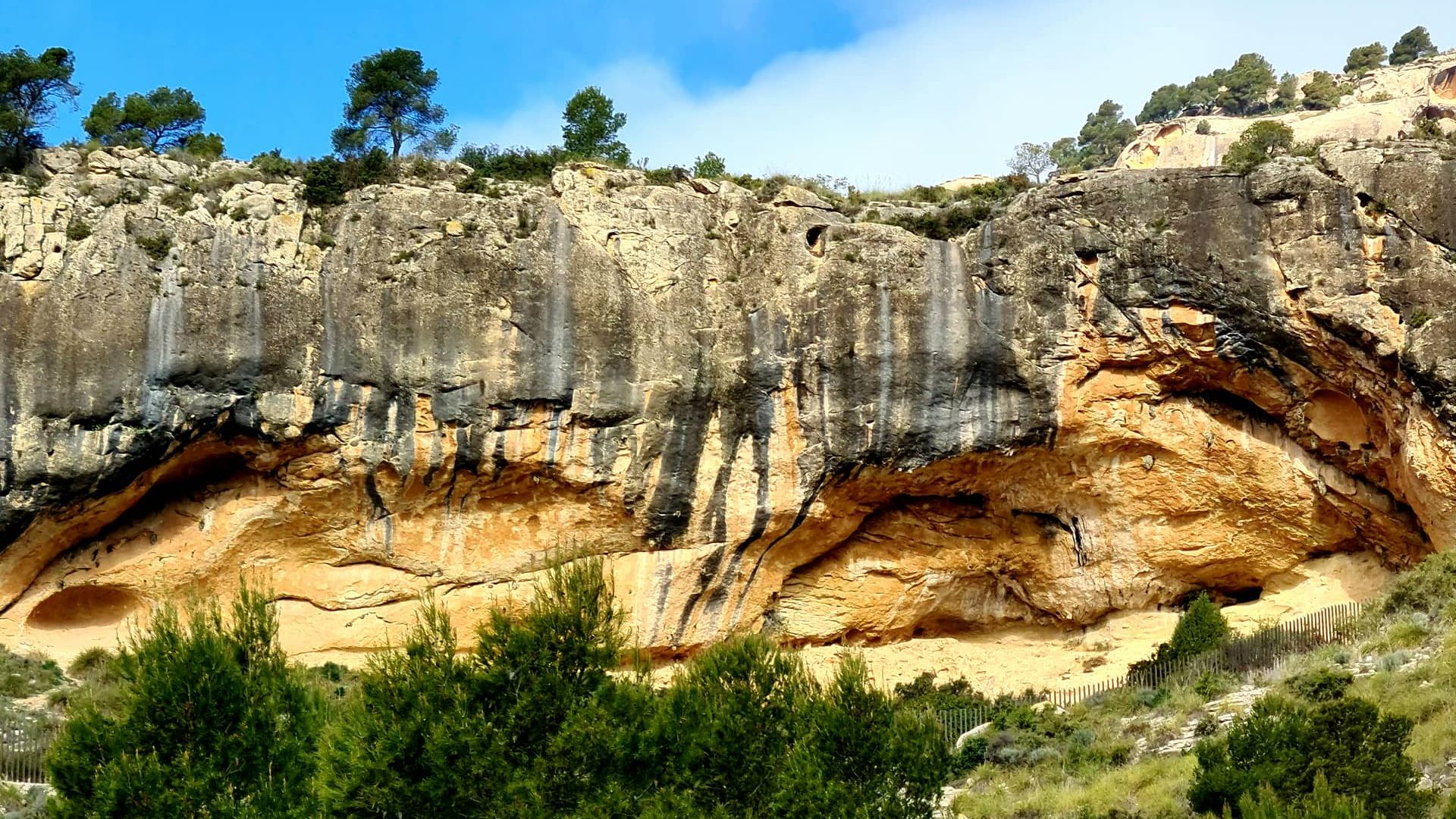 Пещера Полудня