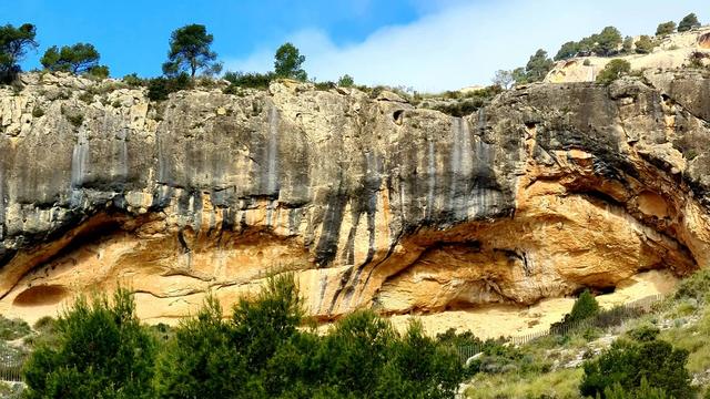 Пещера Полудня