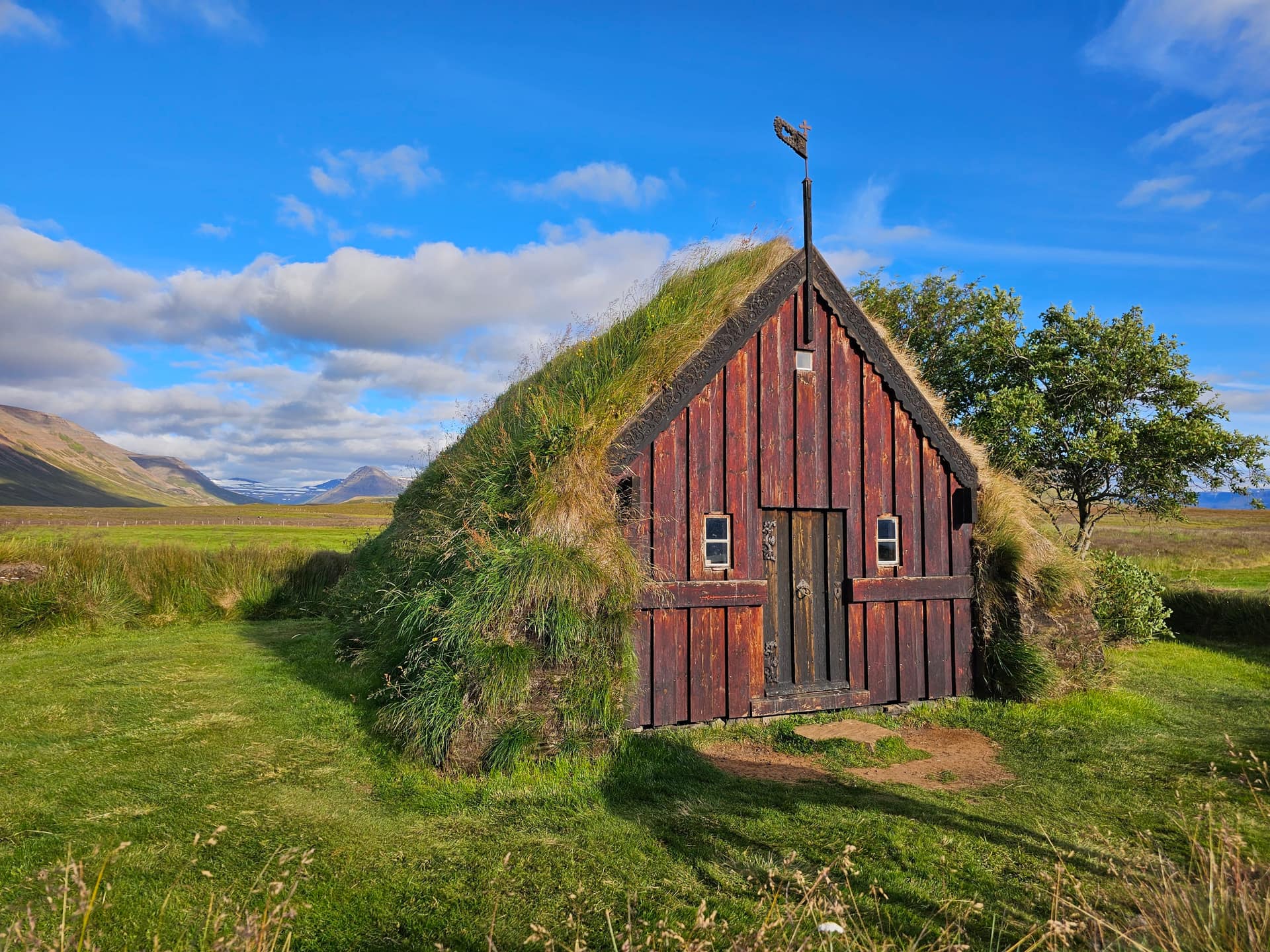 Церква Графар