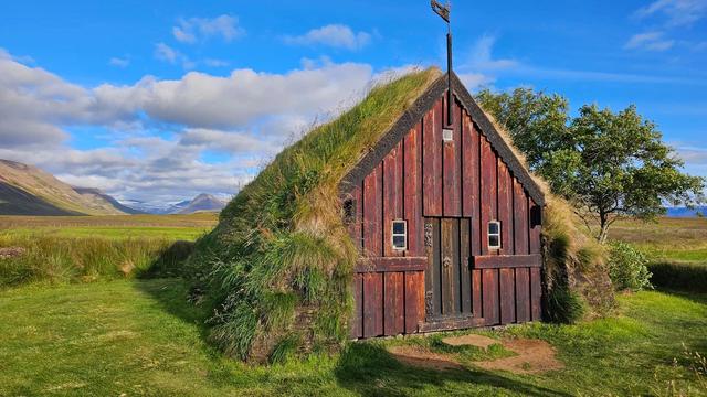 Церква Графар