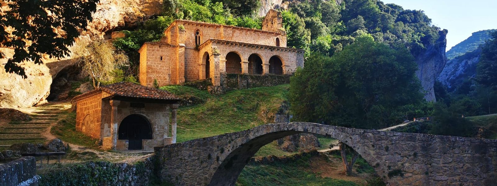 Tobera