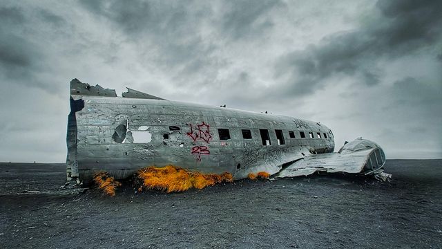 Solheimasandur Plane Wreck