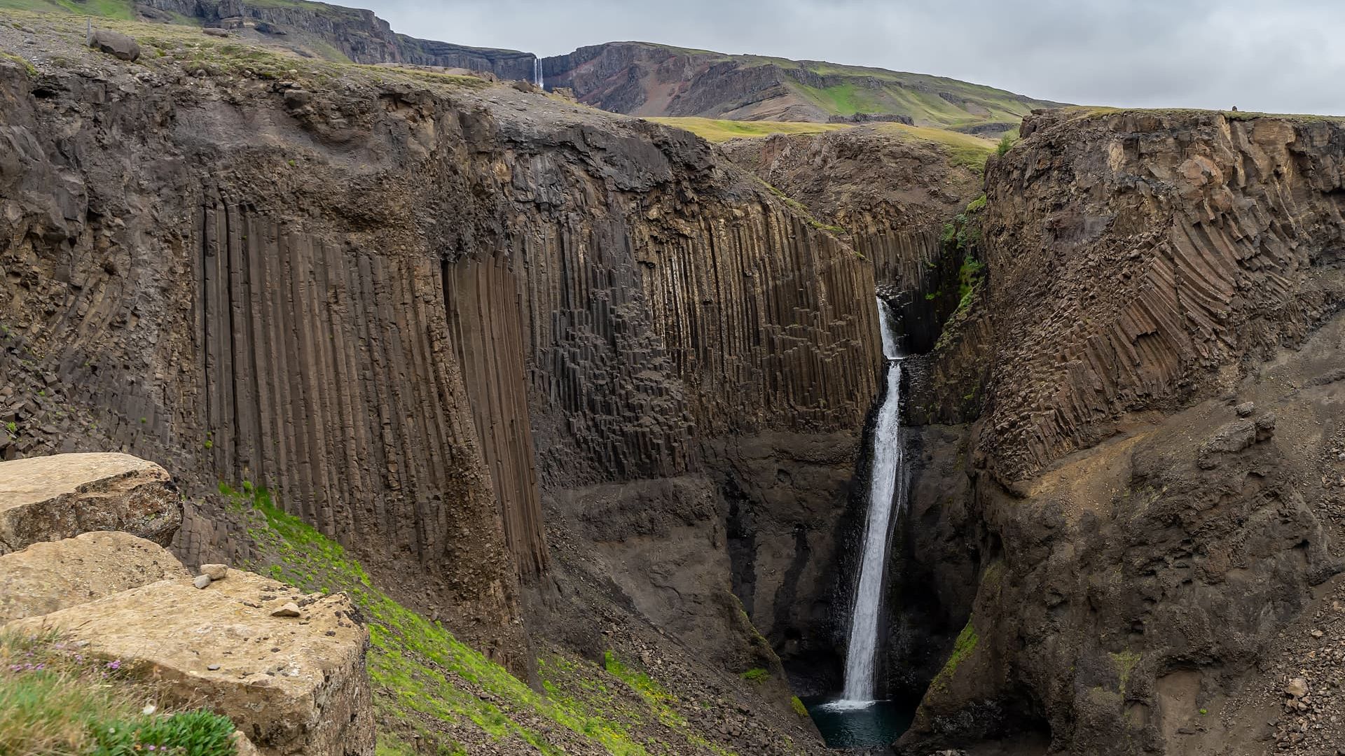 Водопад Литланесфосс