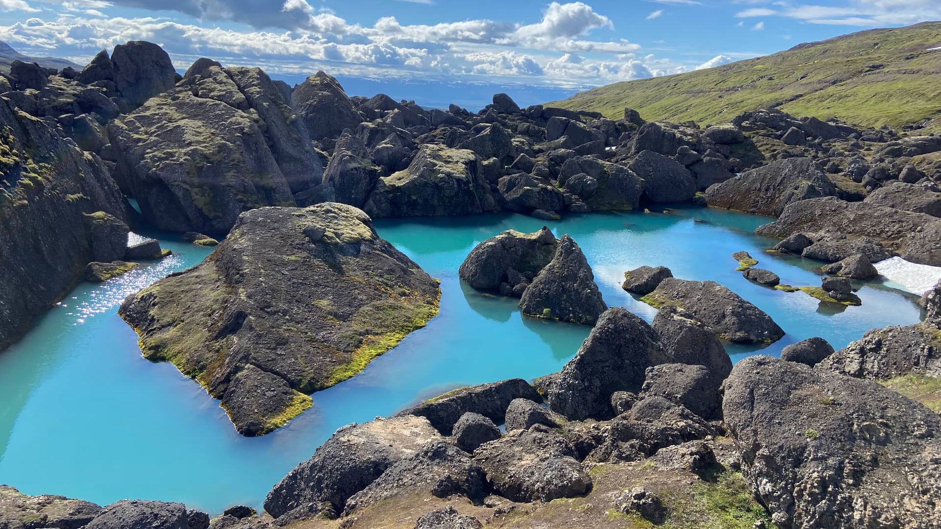 Скальные образования Сторуруд