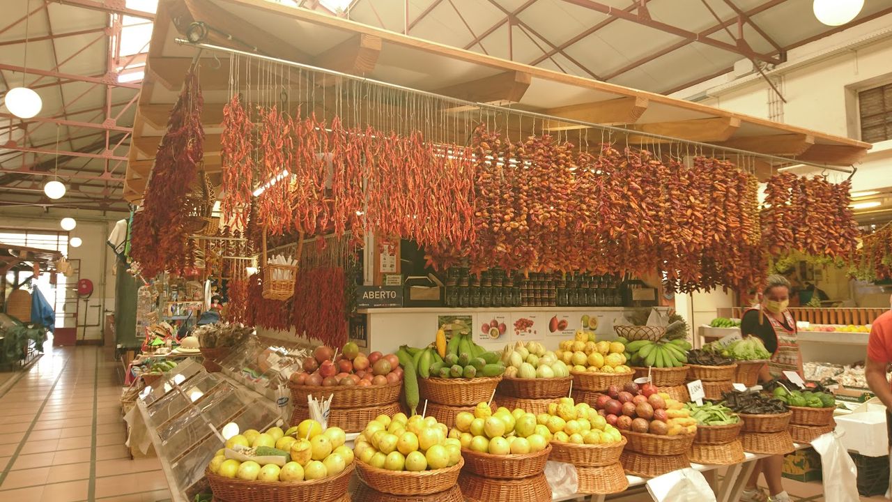 Mercado dos Lavradores (farmers' market)