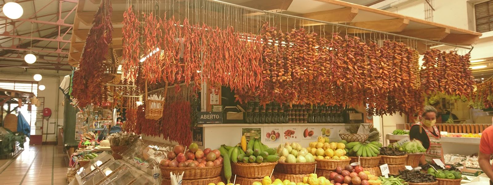 Mercado dos Lavradores (farmers' market)
