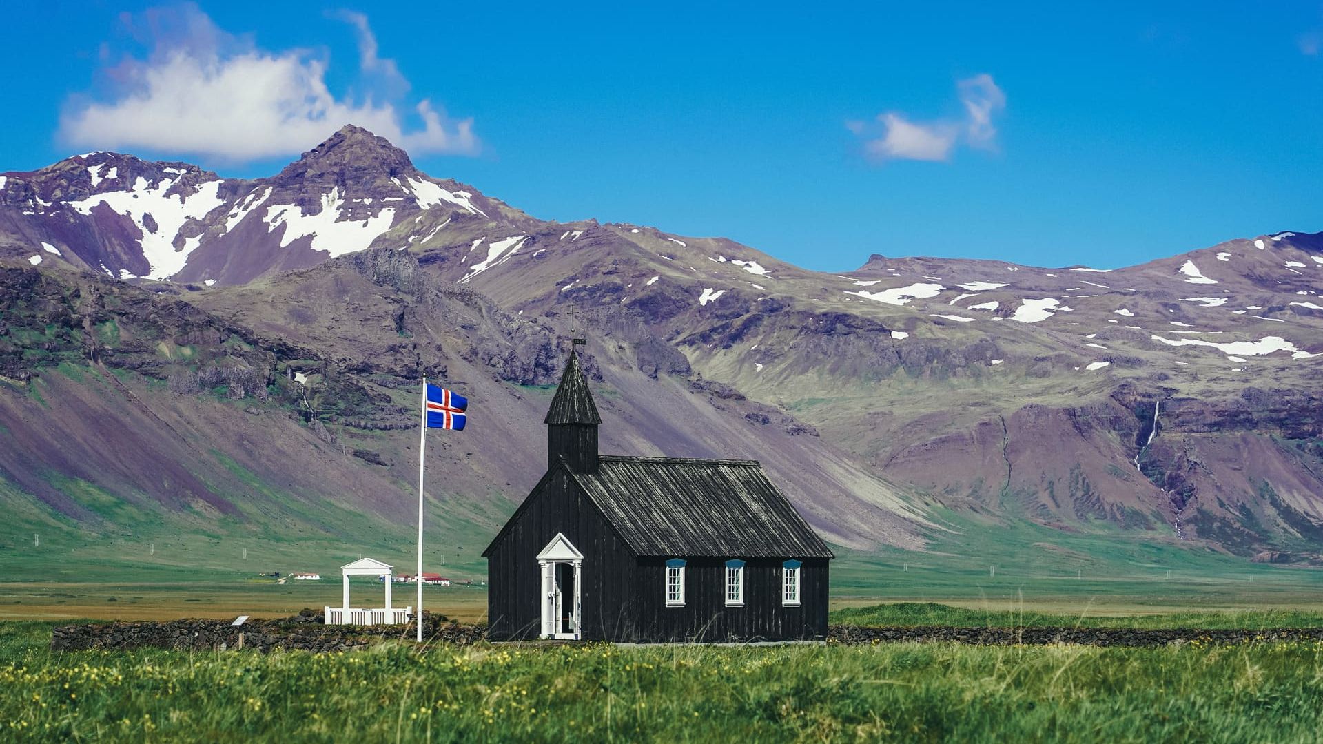 Будирская чёрная церковь