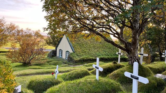 Дернова церква Хоф