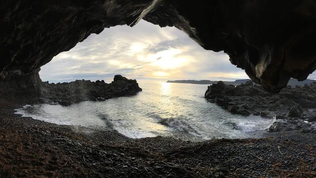 Páskahellir (Easter Cave)