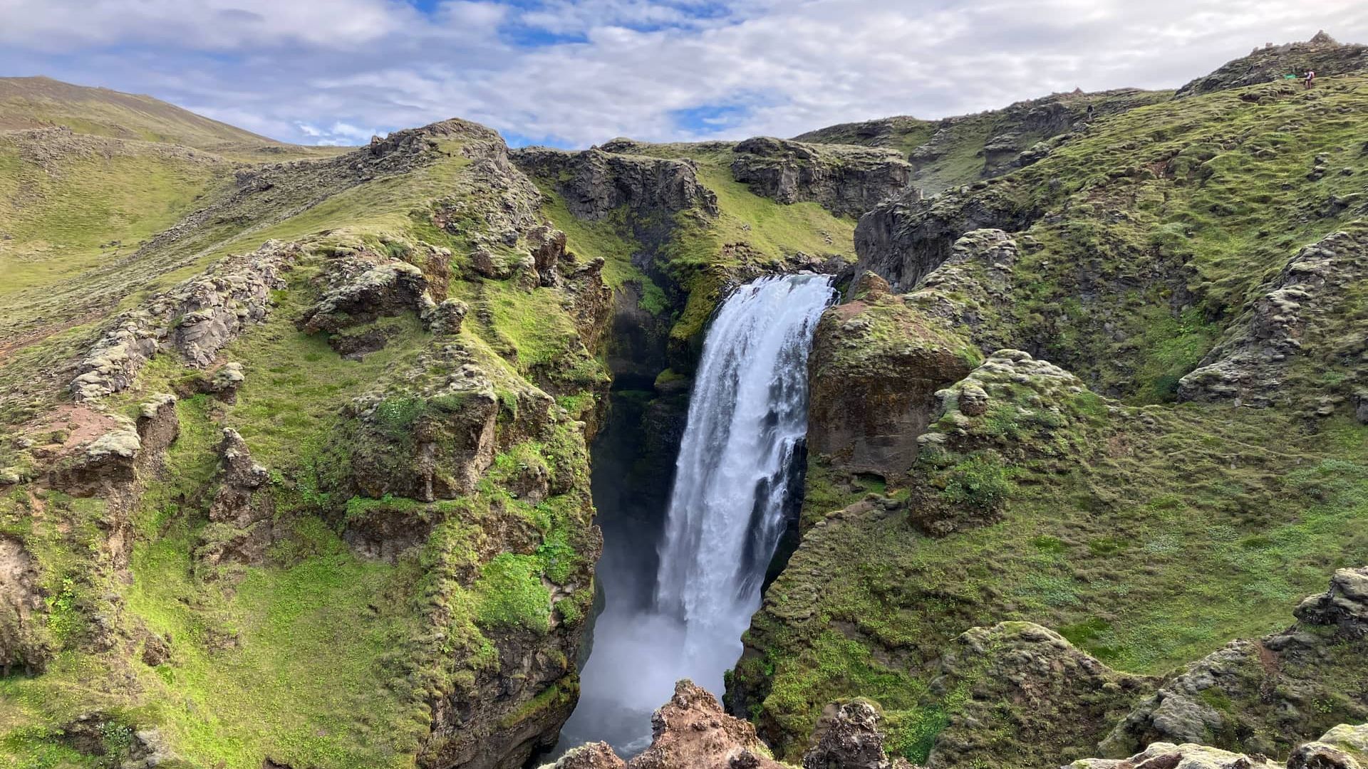 Водоспад Скалабреккуфосс