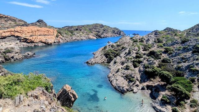 Бухта Кала-Хугадора