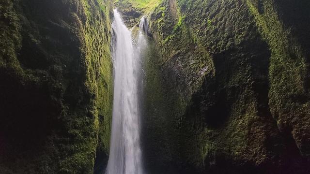 Водоспад Наутхусагіль
