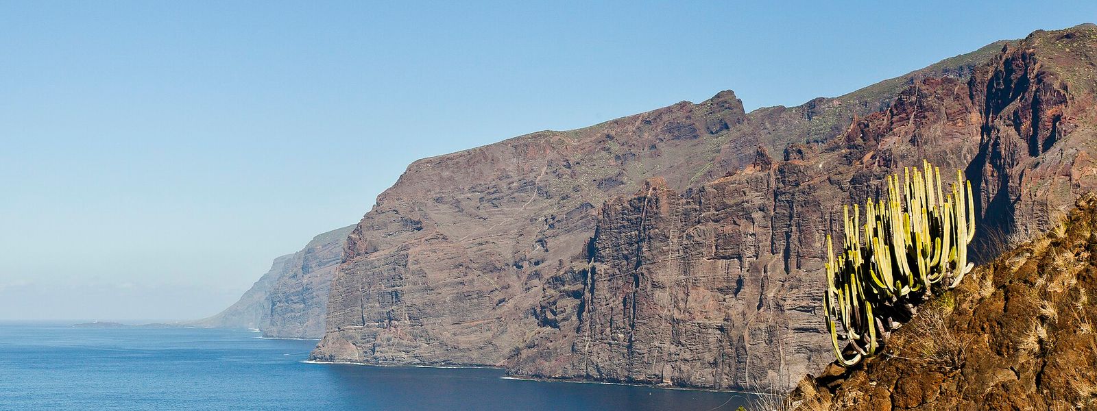 Los Gigantes Cliffs