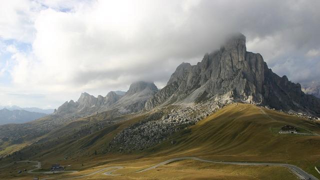 Giau Pass