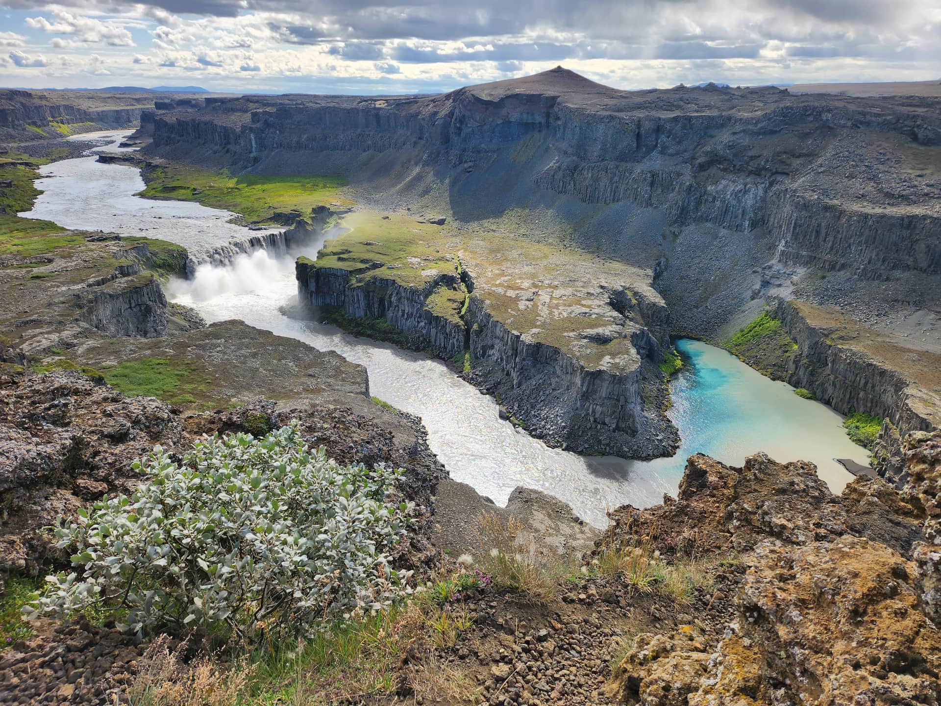 Hafragilsfoss Waterfall