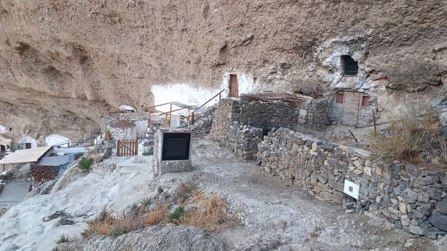 Acusa Seca Caves