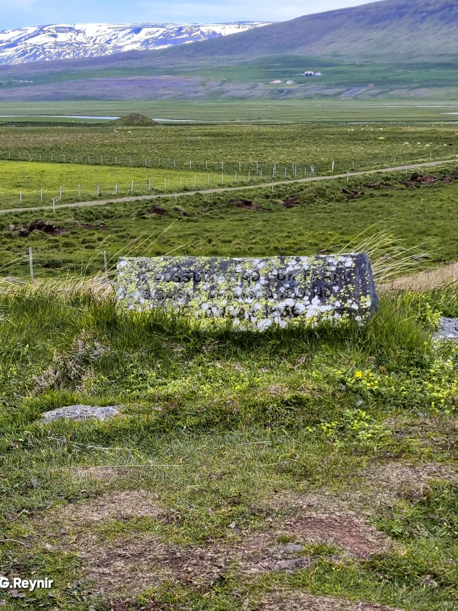 Þrístapar