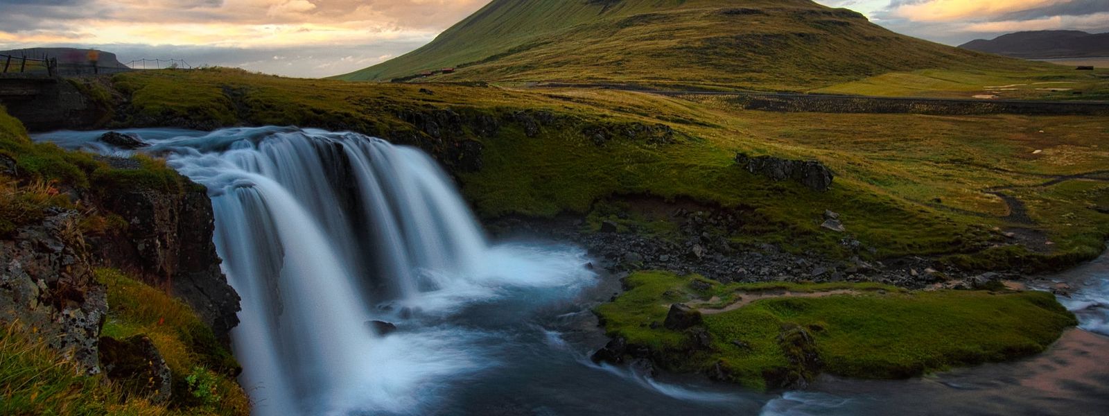 Kirkjufell Waterfall