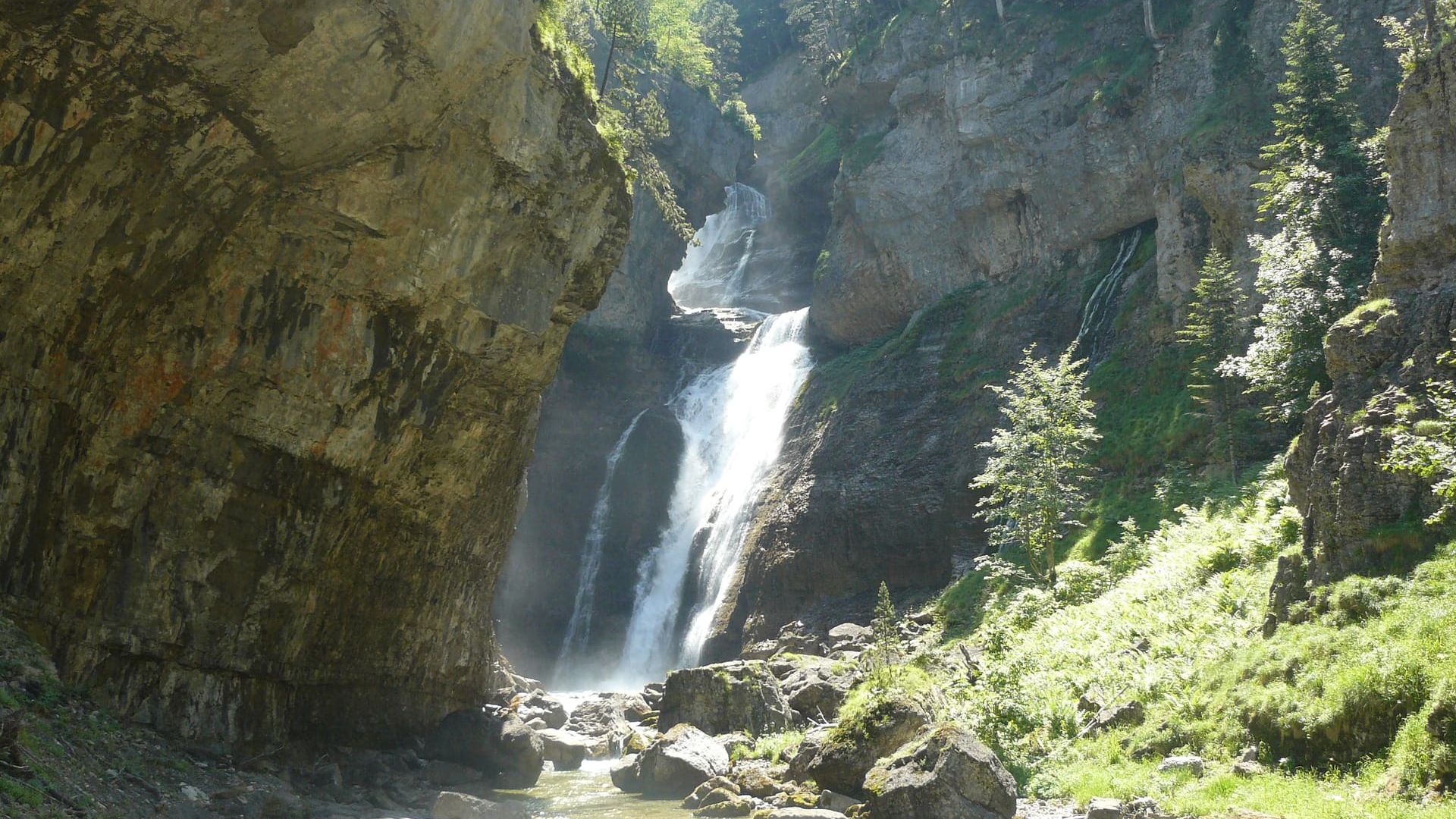 Водоспад Естречо