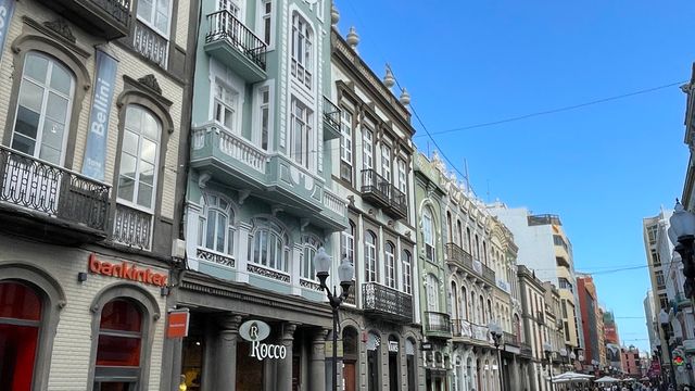 Triana Street