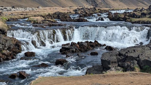 Fossálar Waterfall