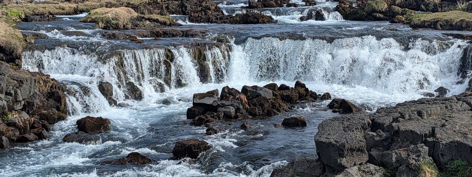 Fossálar Waterfall