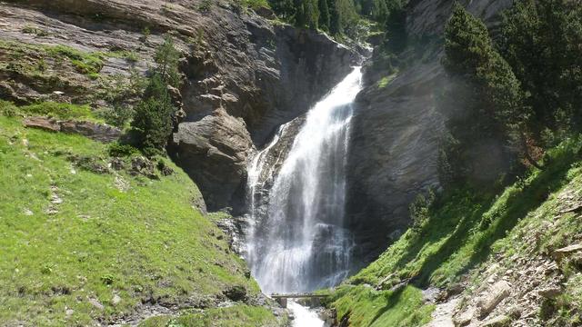 Водоспад Ардонес
