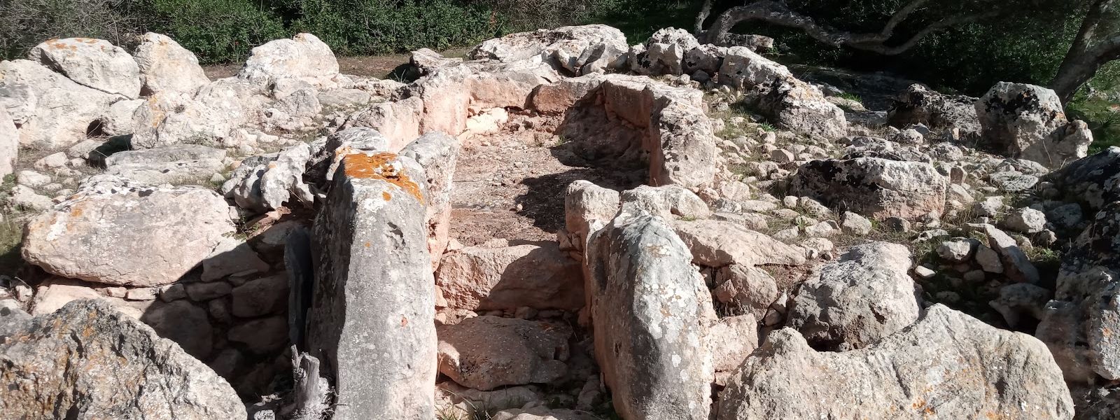 Naveta de Ses Arenes de Baix