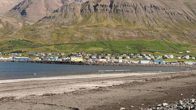 Olafsfjordur Beach