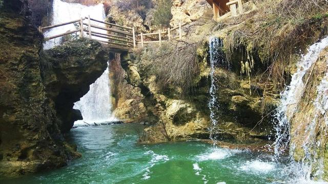 Водопад Каломарде