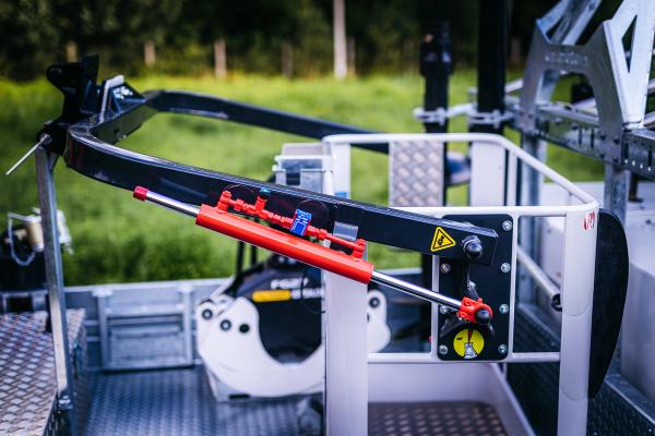 Nododam AS Sadales tīkls trīs jaunus Prinoth Panther T6 kāpurķēžu traktorus