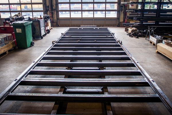 Top jauna kravas kaste