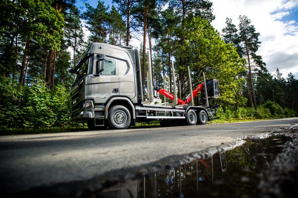 Mūsu būvēts kokvedējs - gatavs darbam!