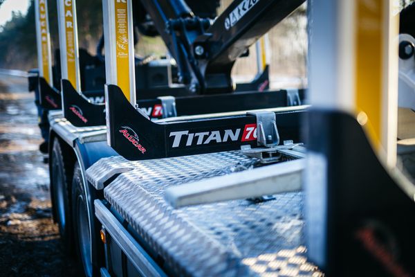 Jauns Volvo kokvedējs ar mūsu ražotu virsbūvi - pieejams apskatei un iegādei.