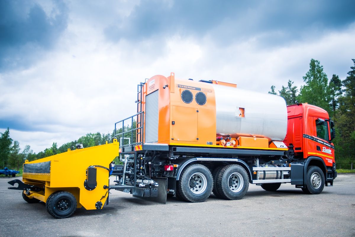 Bitumena transporta un smidzināšanas iekārtas