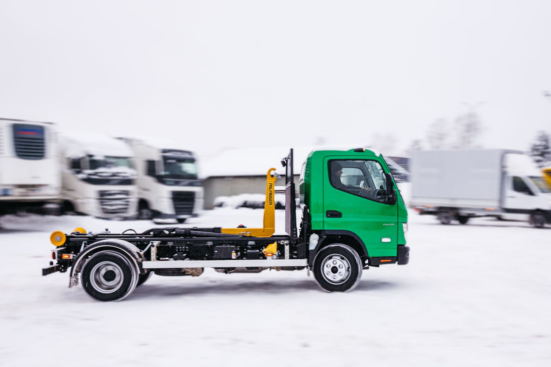 Piegādājām SIA “Rīgas Meži” jaunu mazgabarīta kravas auto.