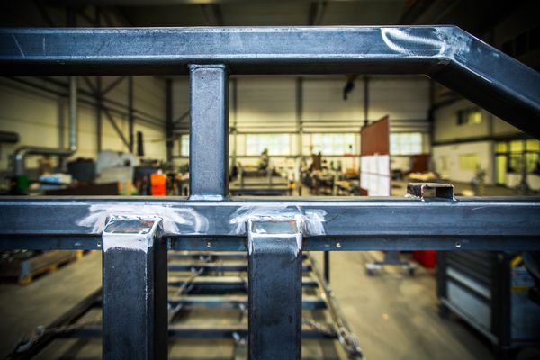 Top jauna kravas kaste