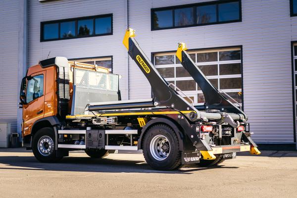 Nesen kā Kuldīgas komunālie pakalpojumi SIA piegādājām mūsu aprīkotu automašīnu