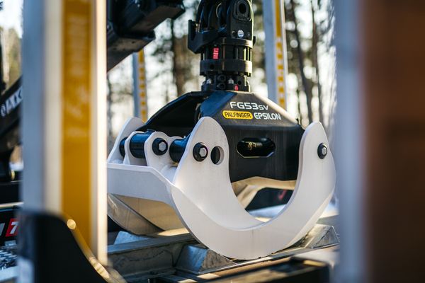 Jauns Volvo kokvedējs ar mūsu ražotu virsbūvi - pieejams apskatei un iegādei.