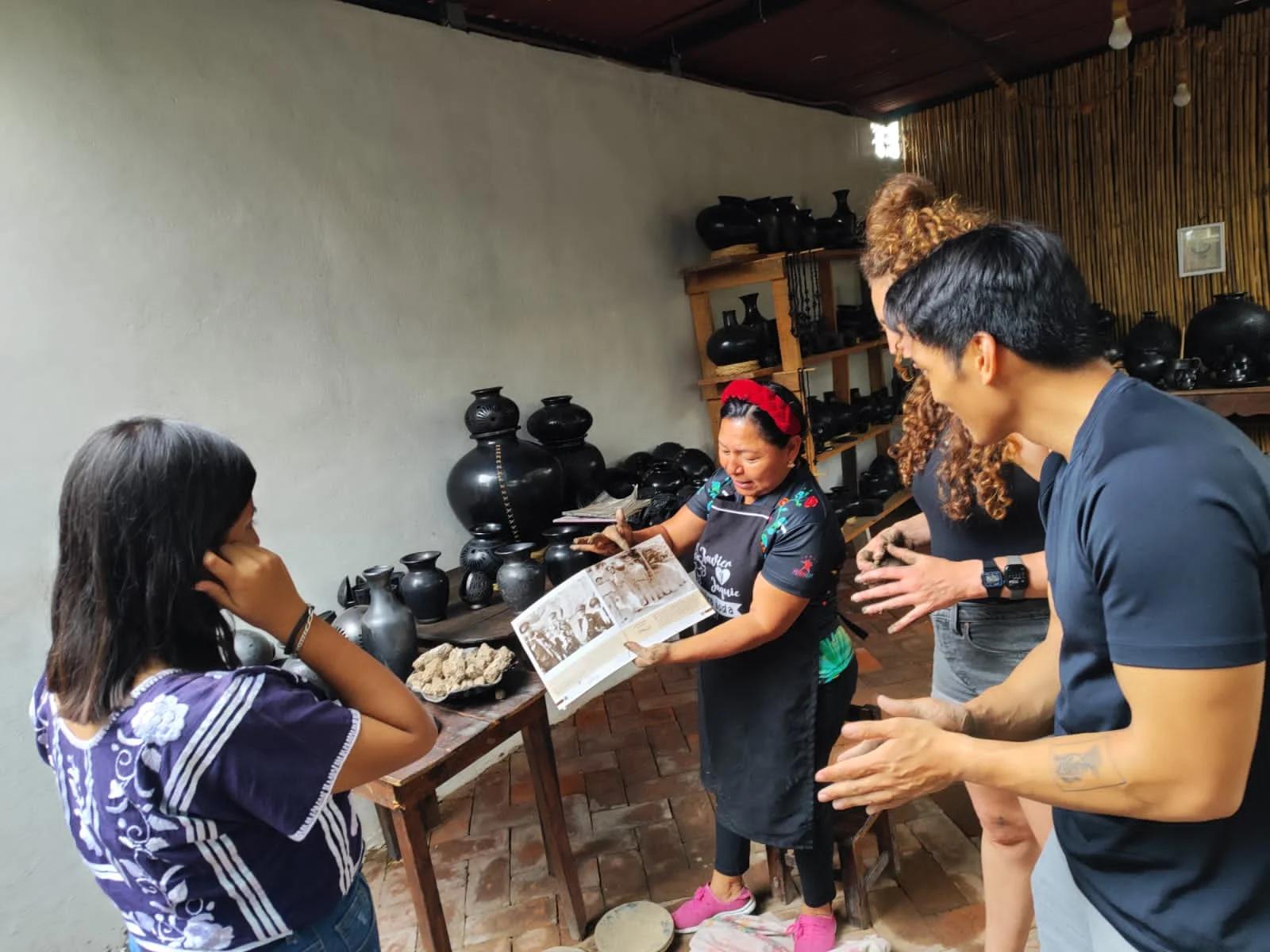 Hands in Clay: Black Pottery of San Bartolo Coyotepec
