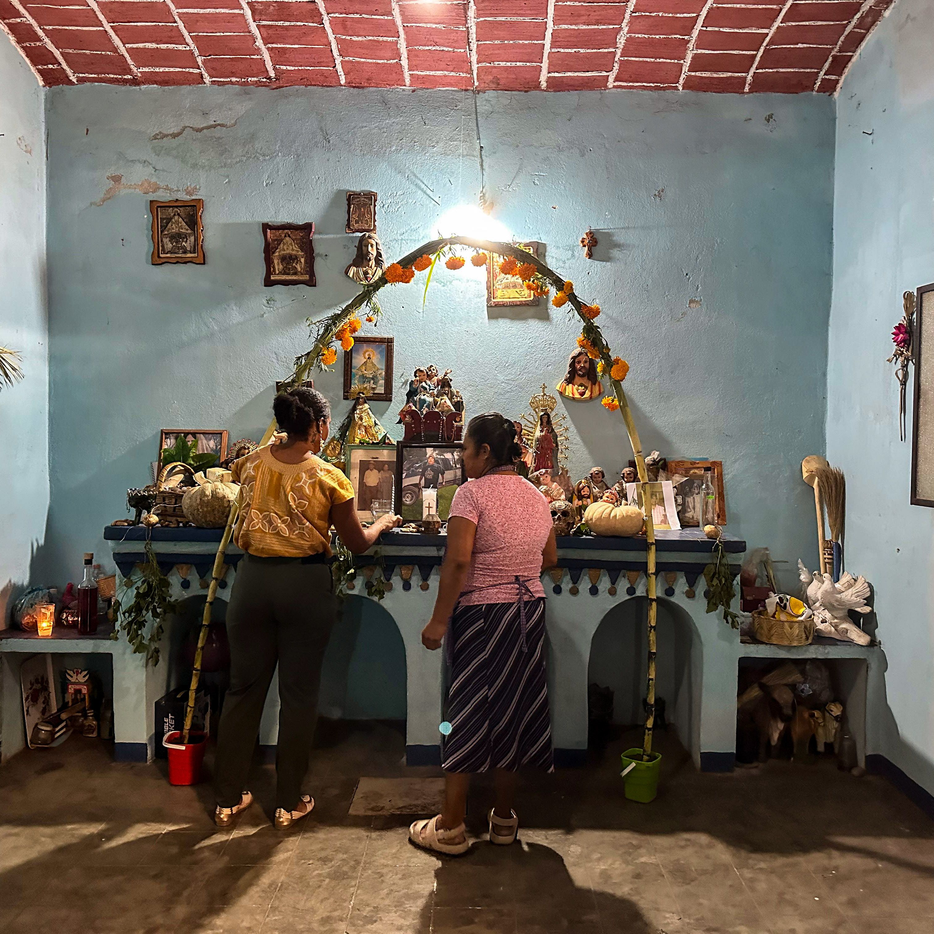 Day of the Dead Market Trip and Altar Building in Yatareni